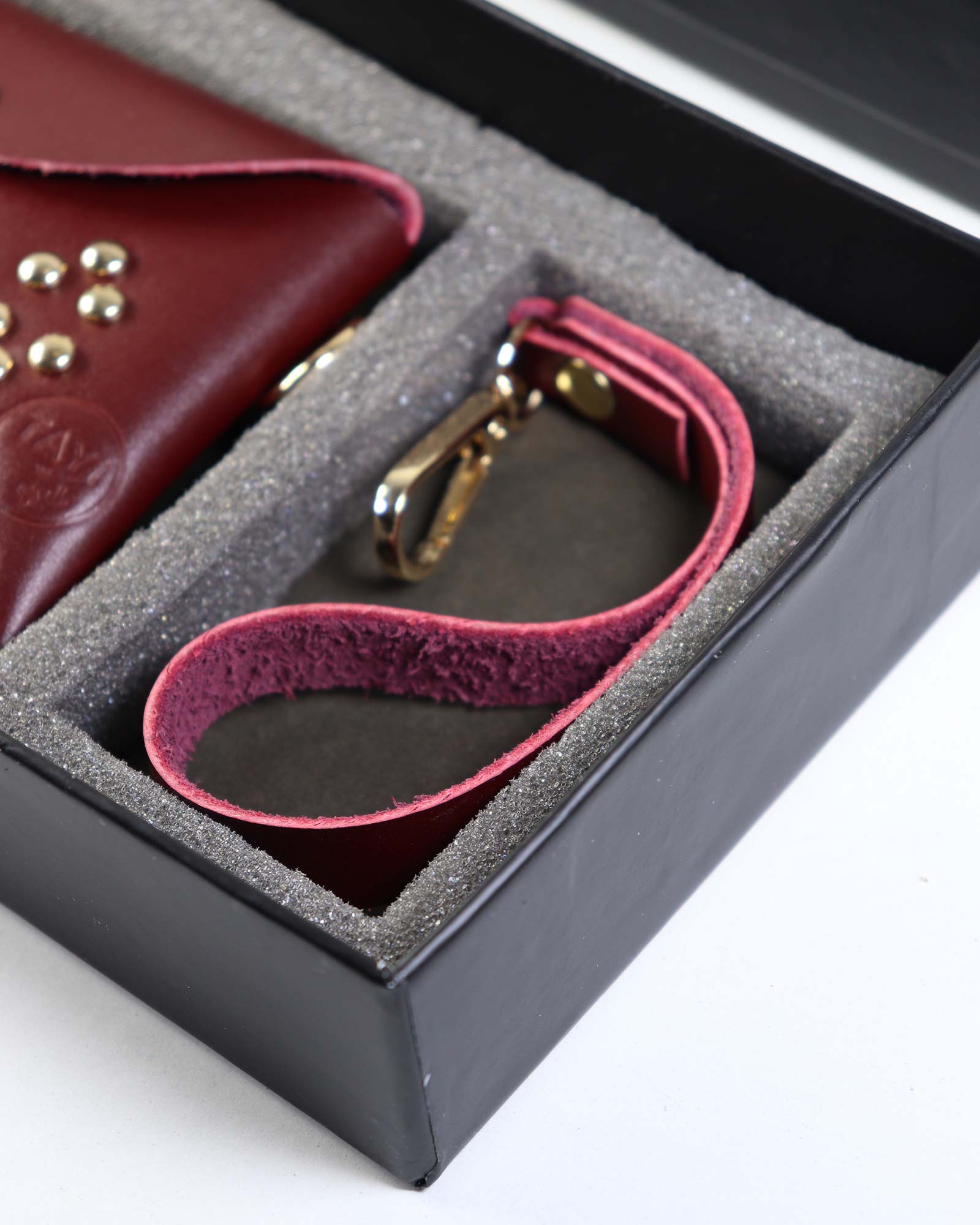 Tayi Signature Handy Wallet