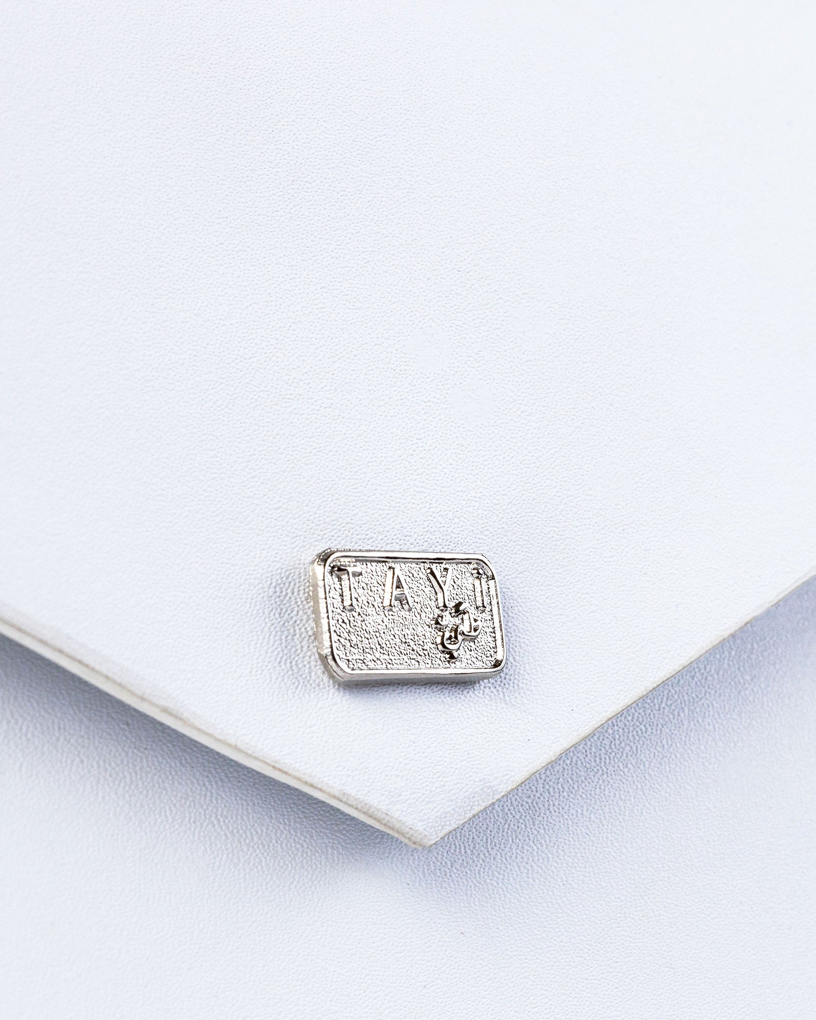 Tayi Classic Leather Clutch